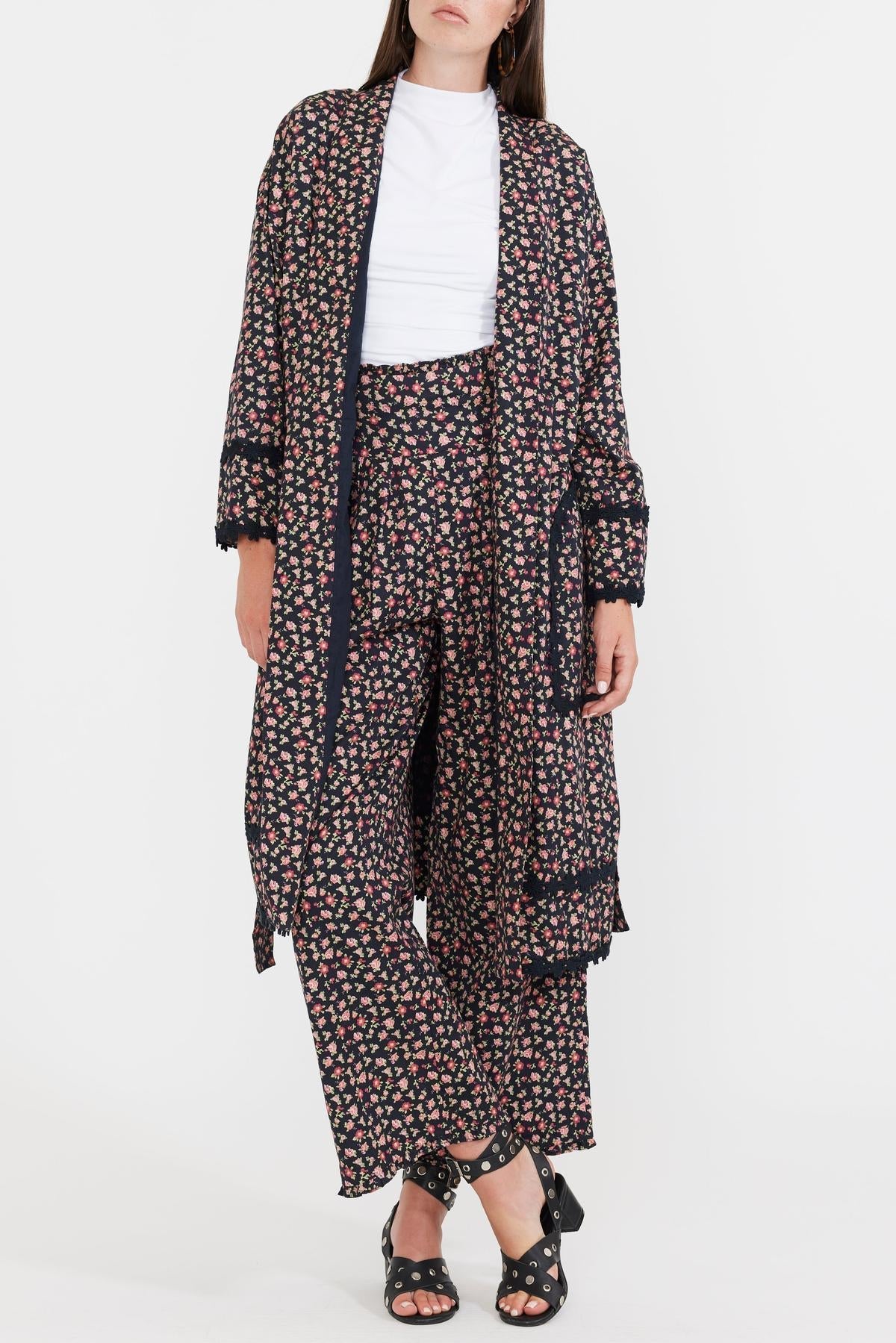Robe Jacket - Black Rose Floral