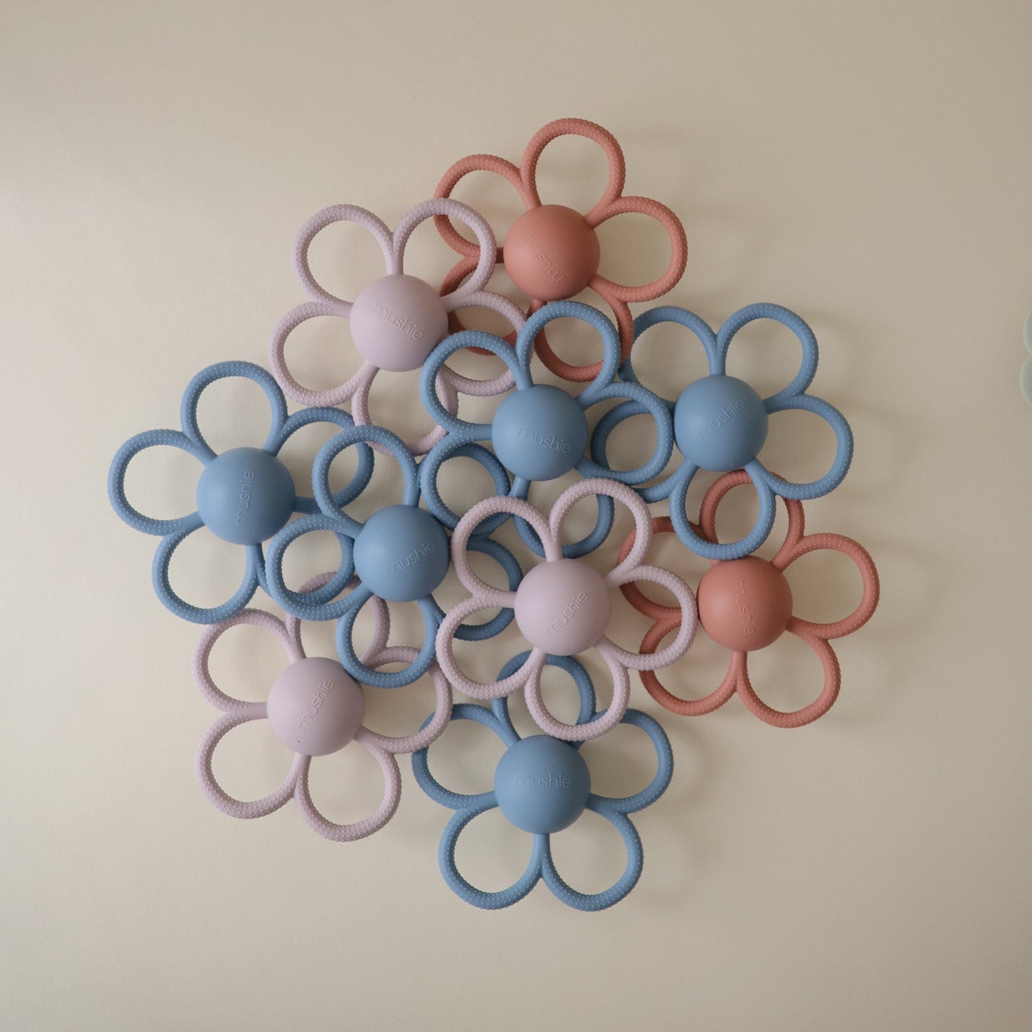 Daisy Rattle Teether