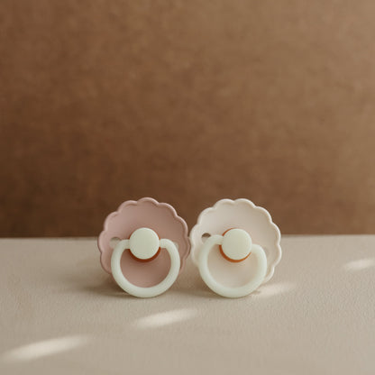 FRIGG Daisy Night Silicone Pacifier 2-Pack