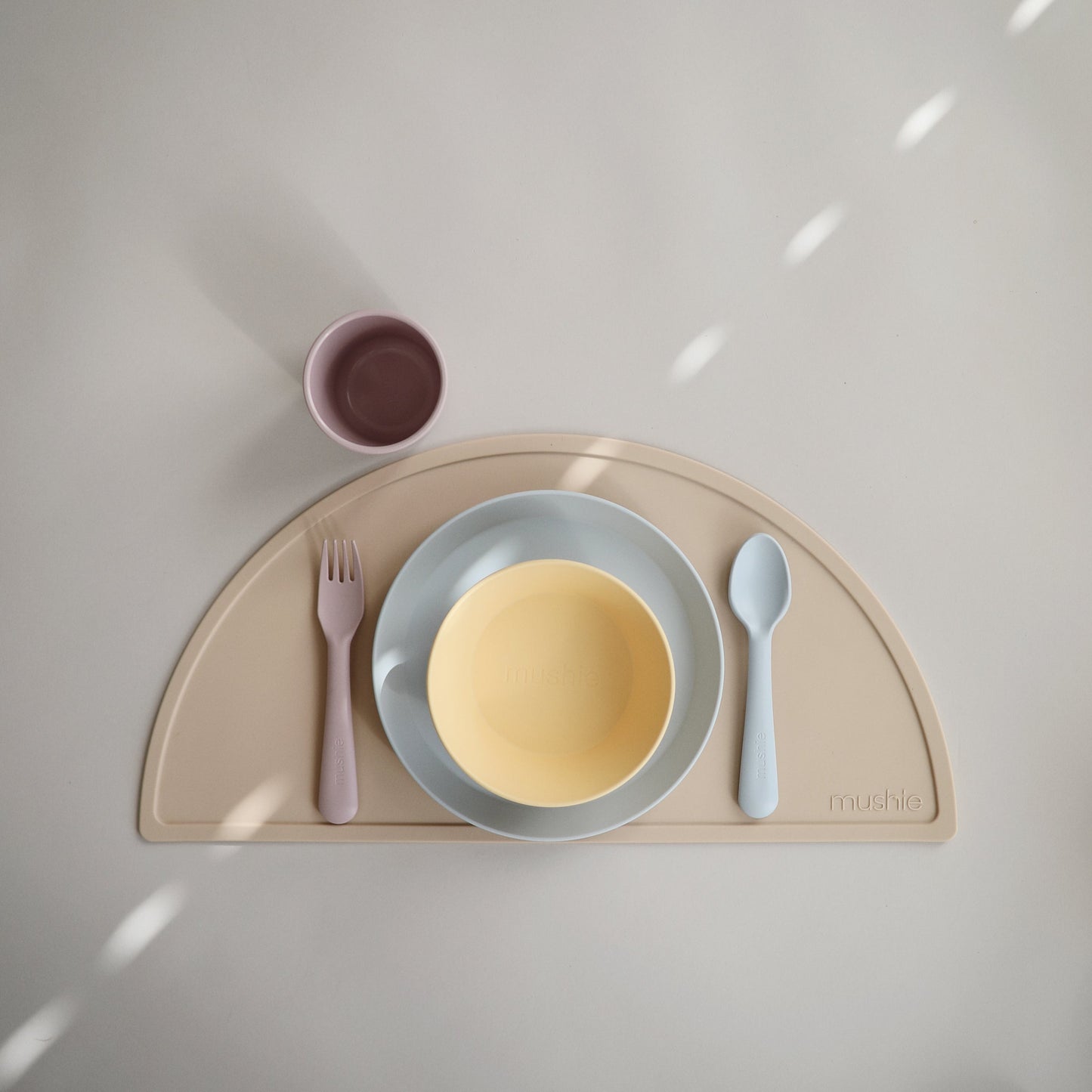 Round Dinnerware Plates