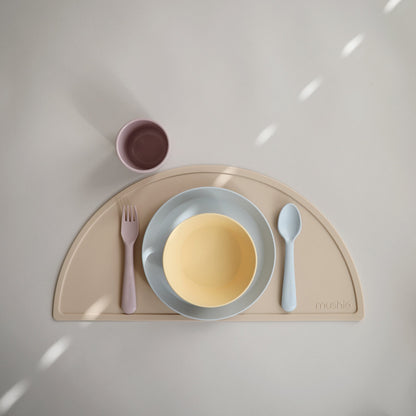 Round Dinnerware Plates