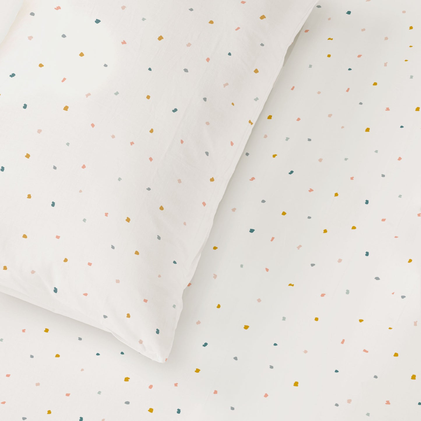 Organic Kids Fitted Sheet - Dotty