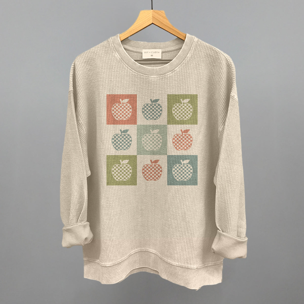 Checkered Apples Grid