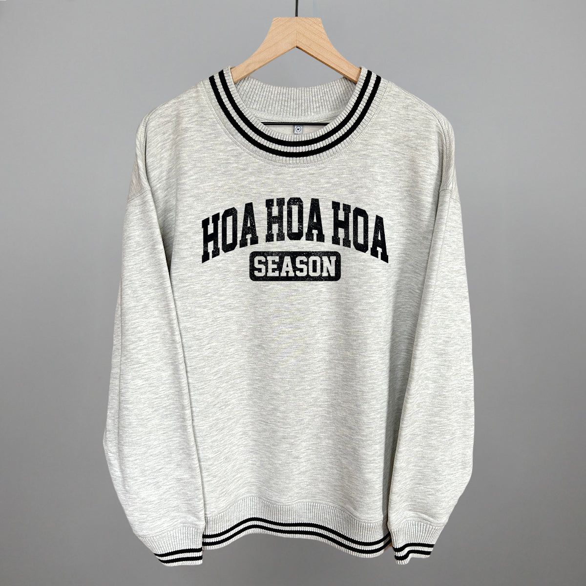 Hoa Hoa Hoa Season Arch