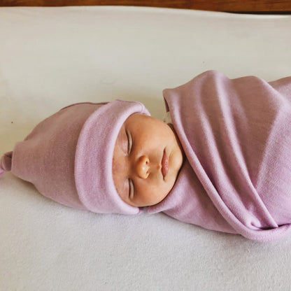 SWADDLE BLANKET