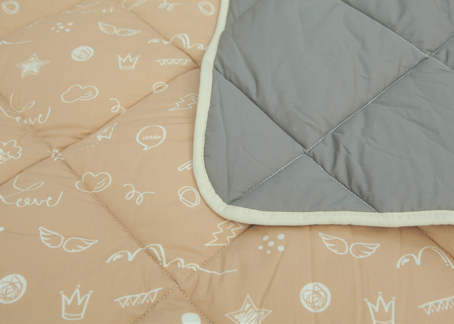 Organic Cotton Play Mat/Quilted Blanket - Solid Gray/Love Hazelnut Reversible