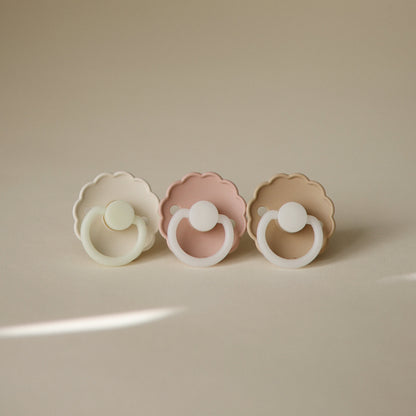 FRIGG Daisy Night Natural Rubber Pacifier 2-Pack