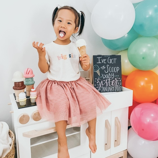 graphic tee | big sis