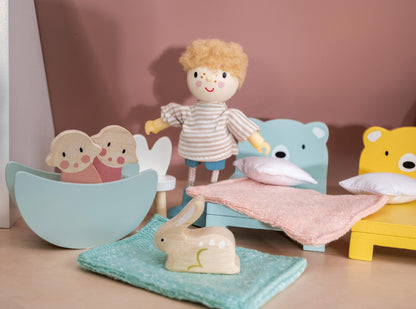 Dolls House Childrens Room Furniture