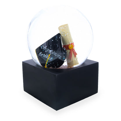 Graduation Hat & Diploma Glass Water Snow Globe