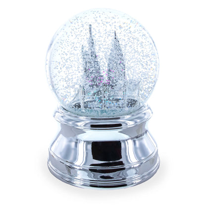 New York City Skyline with Silver Base Water Snow Globe